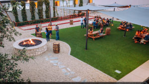 image of SYNLawn Idaho artificial grass at Payette Brewery Outdoor Courtyard Picnic Dining and Drinking area