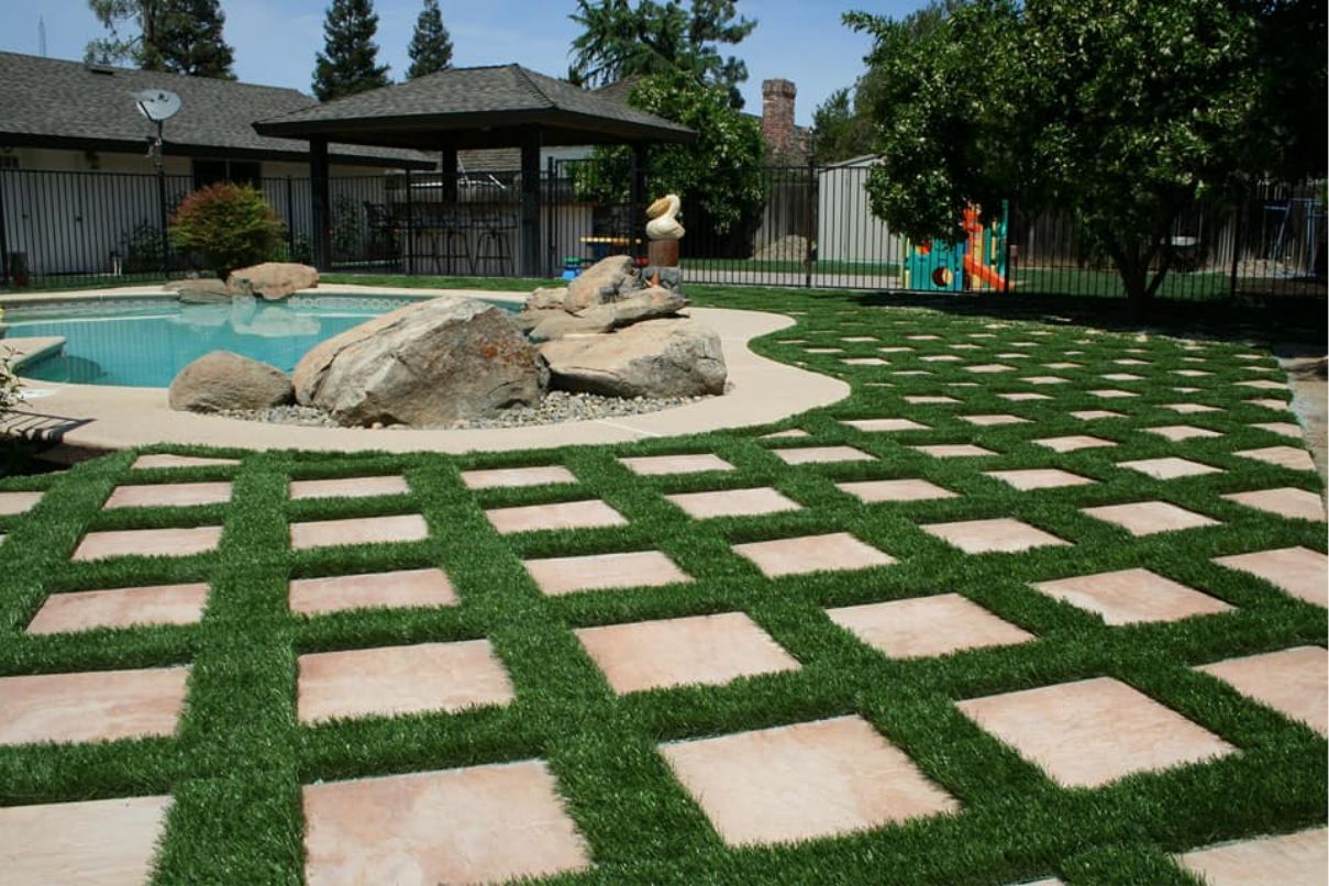 Synlawn_LawnLandscape_3